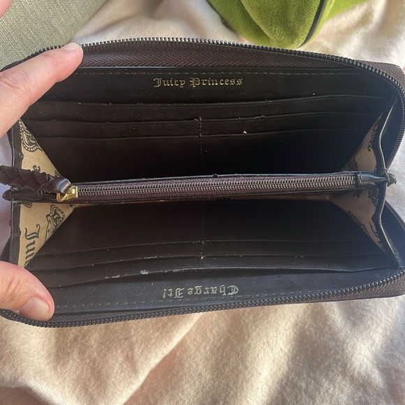 Juicy Couture Green Bowler bag, wallet and dust cover - Picture 16 of 16